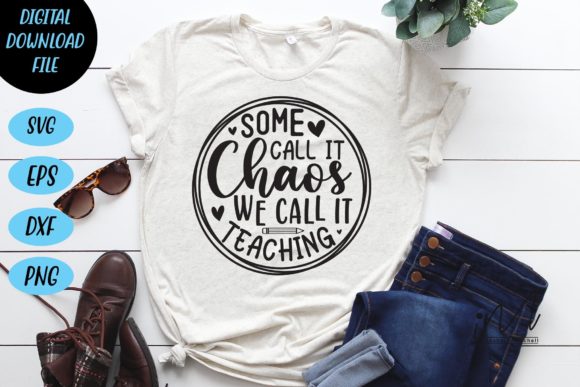 Some Call It Chaos We Call It Teaching Graphics for Crafts